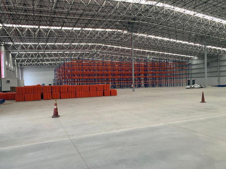 Pasillos de racks selectivos instalados por SEDA